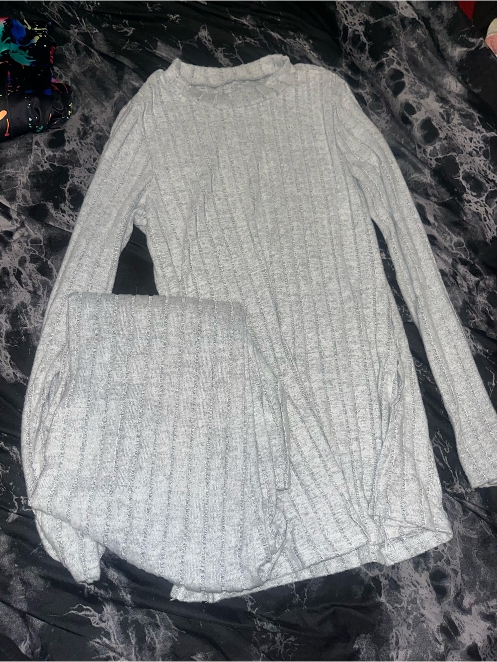 Cozy Light Gray Ribbed Knit Sweater and flare lounge pants nwot